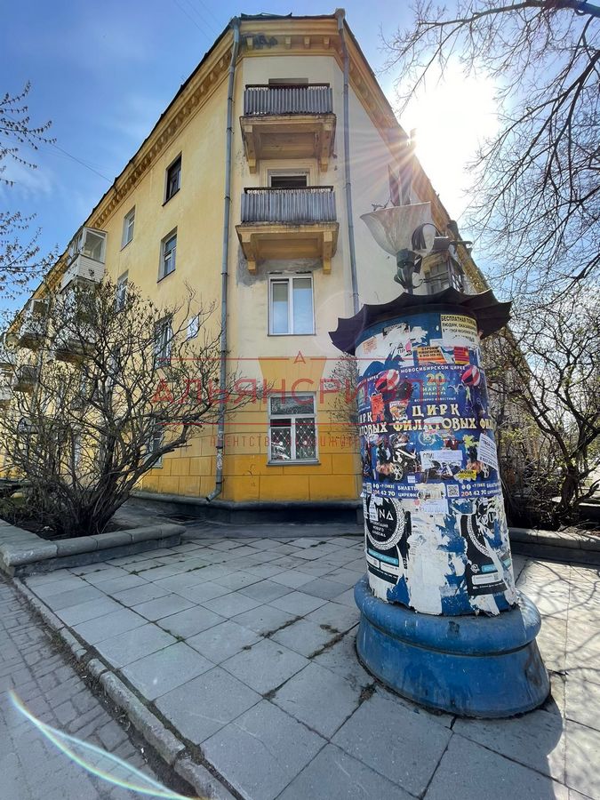 Богдана Хмельницкого, 42, 2-комнатная квартира