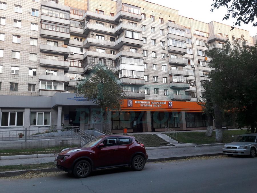 Революции, 6, 2-комнатная квартира