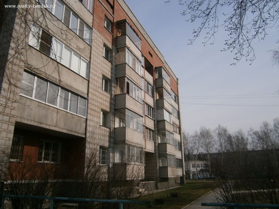 Бердск Комсомольская, 27, 3-к квартира